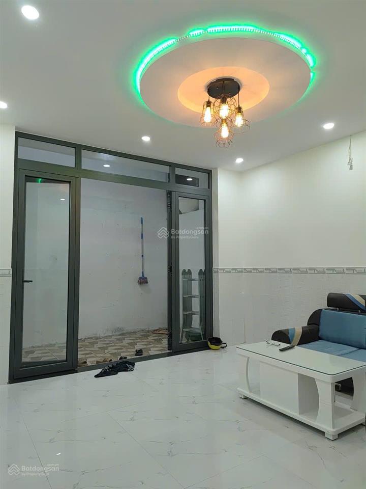 Nhà 2 tầng đường xe ba gác  đường mai xuân thưởng đi ra biển hòn chồng 750m. giá 3,4 tỷ