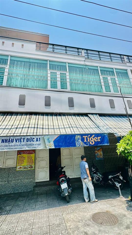 [ nhà 2.5 tầng mặt tiền tôn thất tùng  ngang 22,5m ] đi ra biển hòn chồng 500m giá  14,5 tỷ