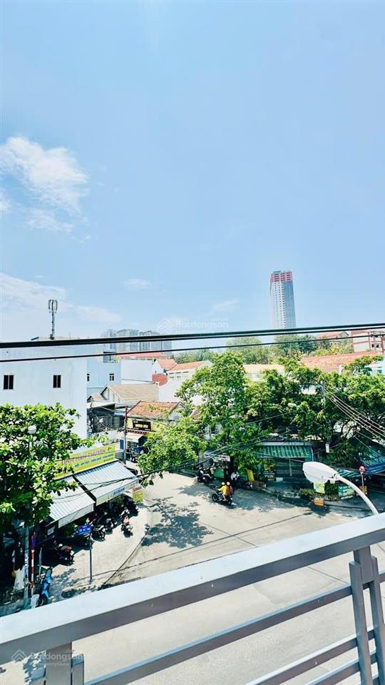 [ nhà 2.5 tầng mặt tiền tôn thất tùng  ngang 22,5m ] đi ra biển hòn chồng 500m giá  14,5 tỷ
