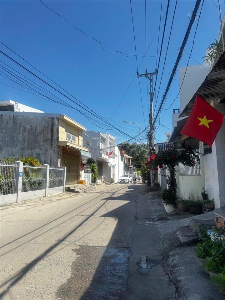 Nhà đường ô tô phú xương, ngang 6m (cách đường 2/4 180m) giá 4,6 tỷ