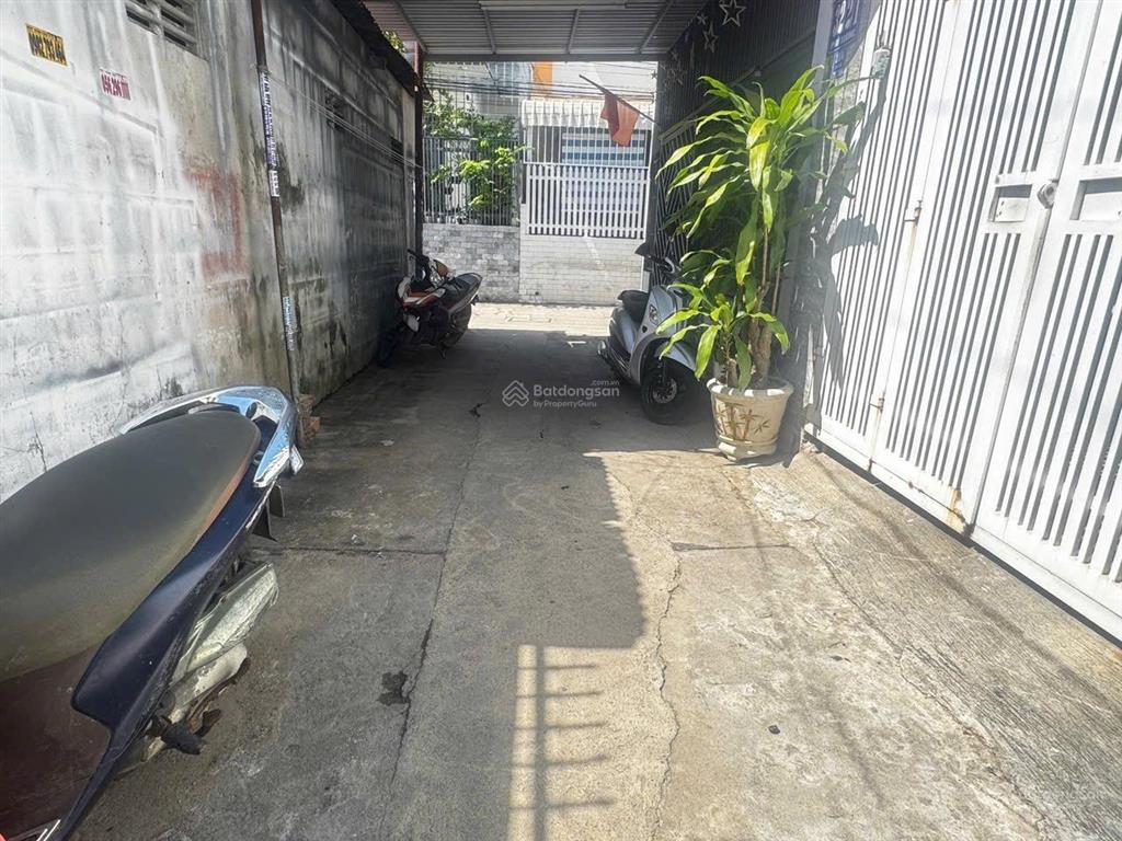 Nhà đường ô tô phú xương, ngang 6m (cách đường 2/4 180m) giá 4,6 tỷ
