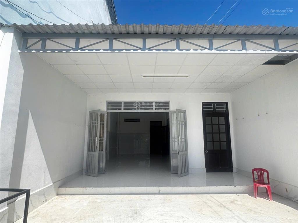 Nhà đường ô tô phú xương, ngang 6m (cách đường 2/4 180m) giá 4,6 tỷ