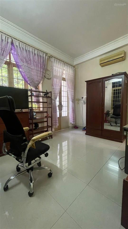 Nhà 2,5 tầng, đường ô tô pasteur, hẻm thông rộng 6m qua hai bà trưng. giá 9 tỷ