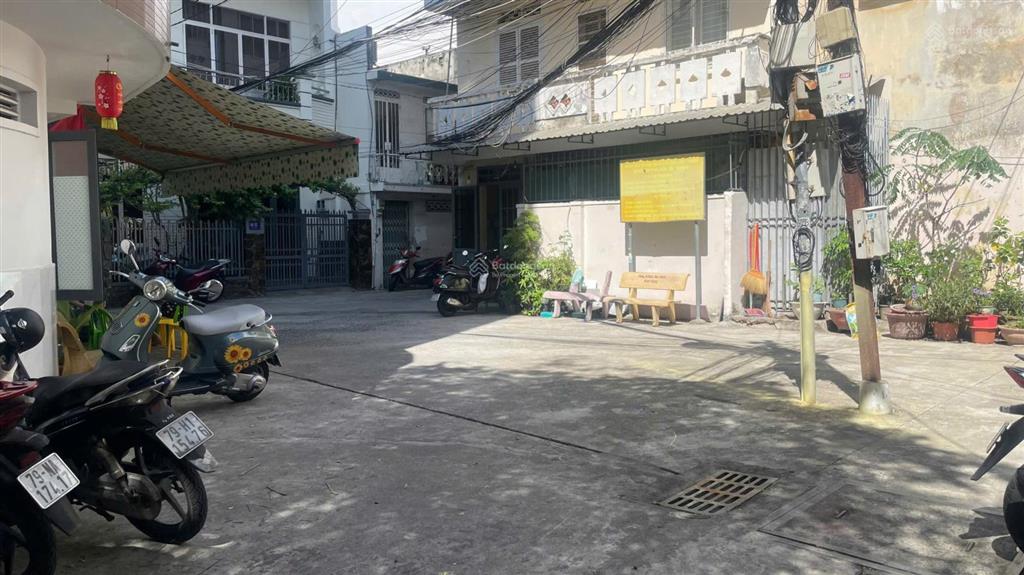 Nhà 2,5 tầng, đường ô tô pasteur, hẻm thông rộng 6m qua hai bà trưng. giá 9 tỷ