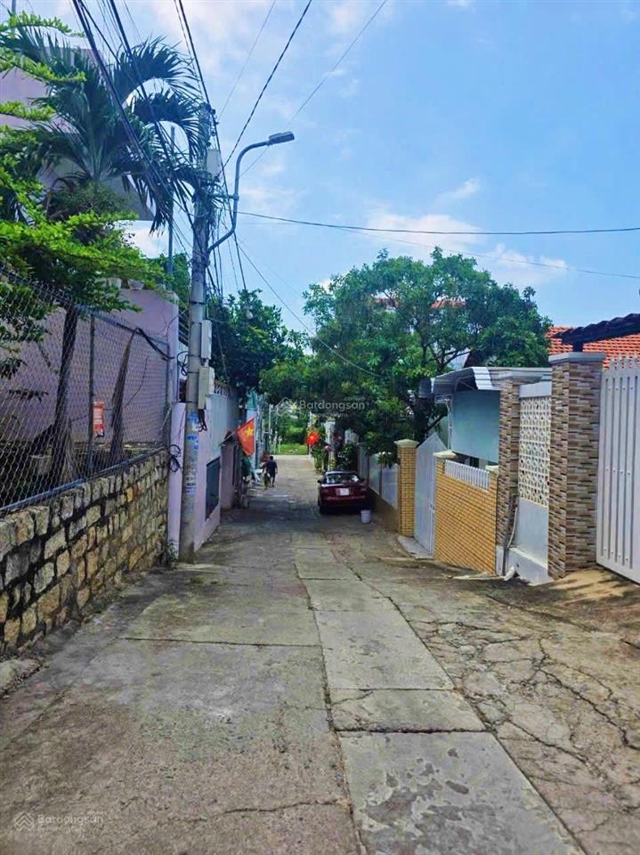 Mặt tiền đoàn kết gần trạm điện  ngang 9m ** ô tô vi vu. giá  3,6 tỷ