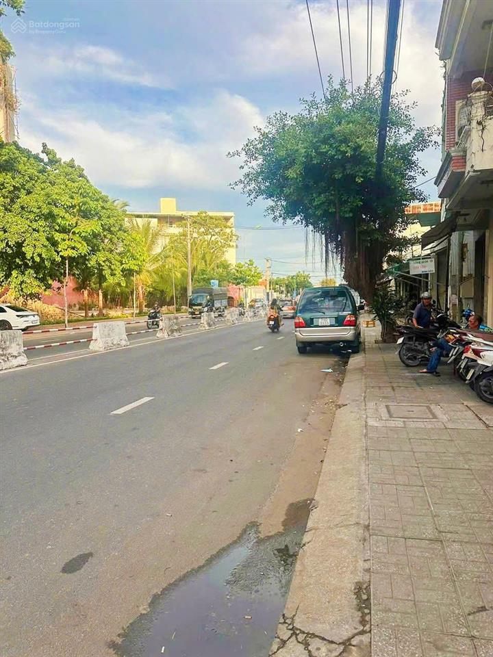 Đất 2 mặt tiền lê hồng phong & lê thiết hùng  sau lưng là khu đô thị phước long. giá 18,9 tỷ