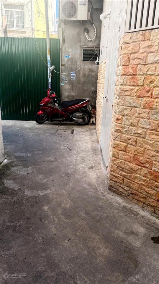 Nhà 2 tầng, hẻm hùng vương, cách biển trần phú 300m. giá 3,550 tỷ