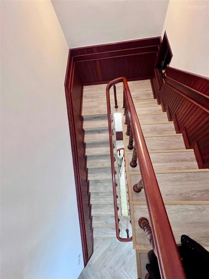Nhà 4 tầng , góc 2 mặt tiền lê đại hành  vị trí đẹp & kinh doanh thuận lợi giá 19,3 tỷ