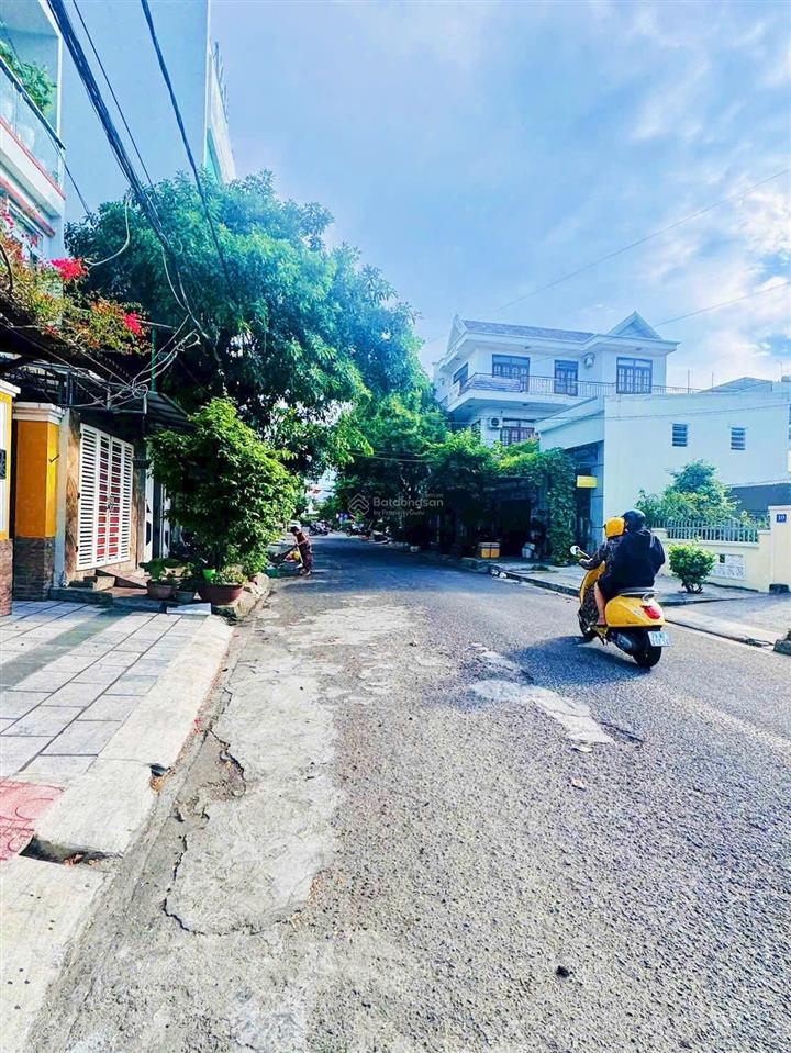 Mặt tiền đường chi lăng  vị trí kinh doanh, cách biển trần phú 1,3km. giá 6,350 tỷ