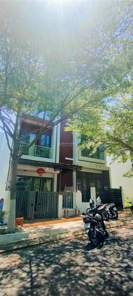 Nhà 3,5 tầng khu đô thị hoàng phú, đường nhựa rộng 16m, full nội thất, giá 3,750 tỷ