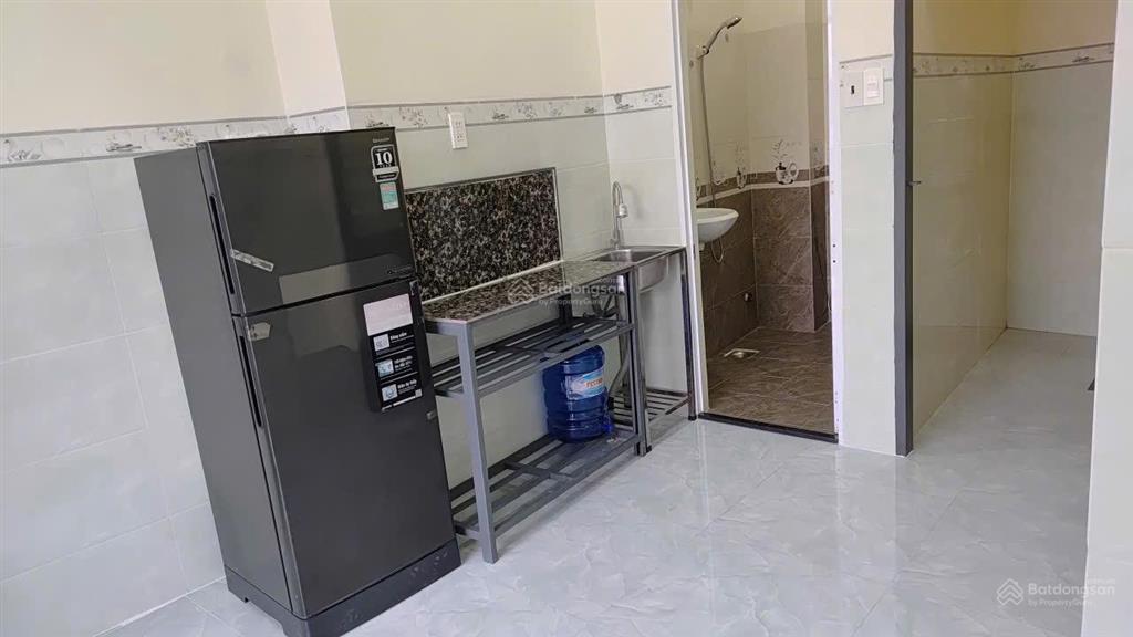Nhà 3 tầng kiên cố vĩnh thọ  sát biển trần phú tầm 168m { cách đường ô tô 4m } giá 2,9 tỷ