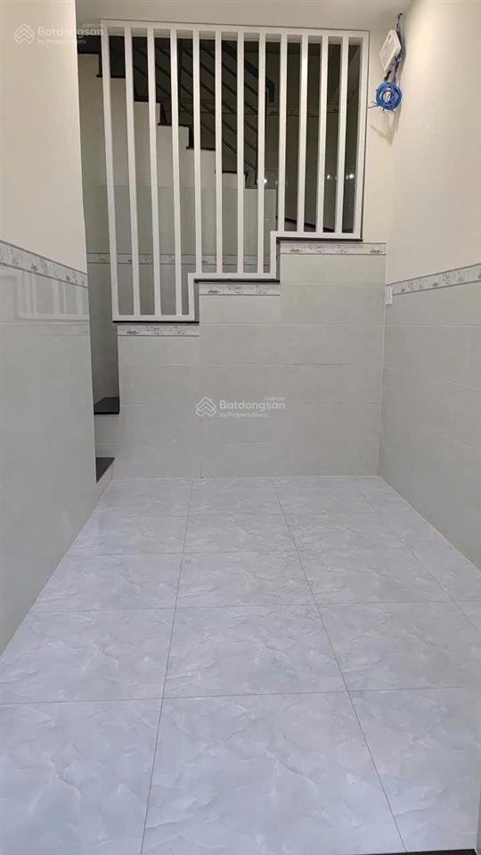 Nhà 3 tầng kiên cố vĩnh thọ  sát biển trần phú tầm 168m { cách đường ô tô 4m } giá 2,9 tỷ
