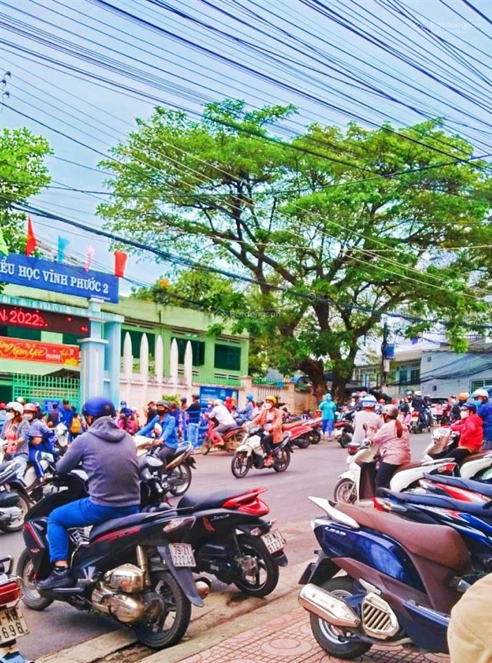 20 phòng trọ (4 tầng), mặt tiền đường nguyễn đình chiểu, cách biển hòn chồng 600m. giá 9,950 tỷ