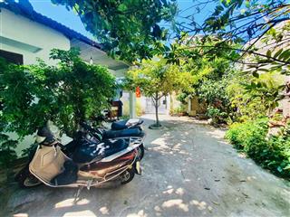 Nhà vườn  hẻm cao văn bé thông qua đoàn trần nghiệp, cách biển hòn chồng 500m. giá 11 tỷ