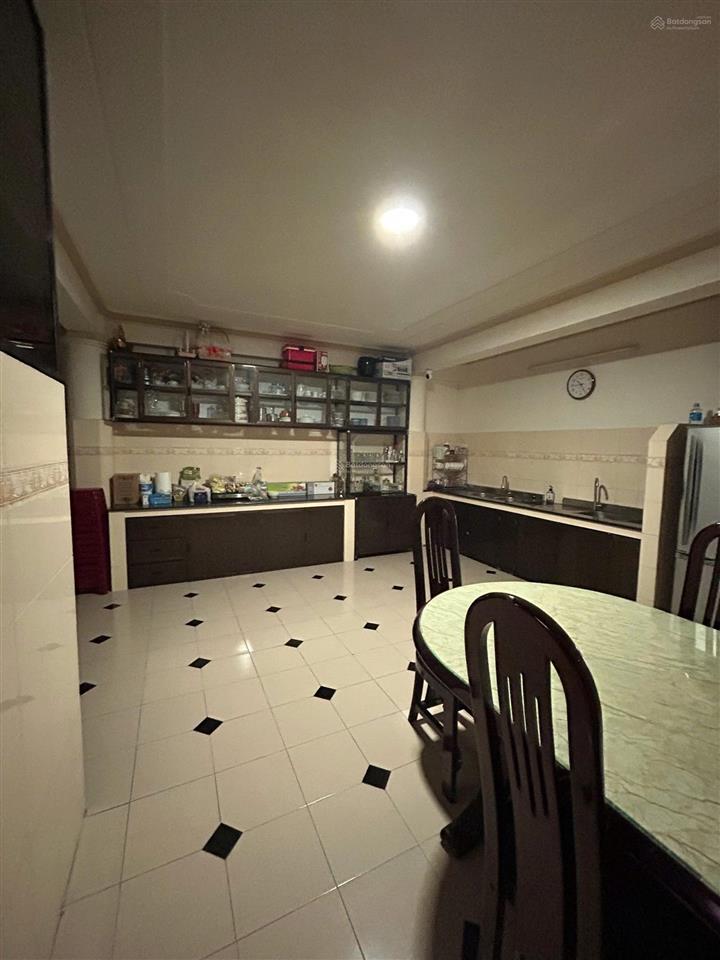 Nhà 4,5 tầng phan chu trinh, ngang 7m * cách biển trần phú 500m. giá 30 tỷ