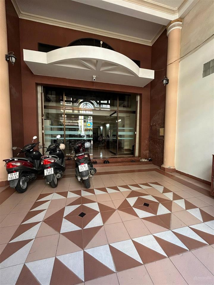 Nhà 4,5 tầng phan chu trinh, ngang 7m * cách biển trần phú 500m. giá 30 tỷ