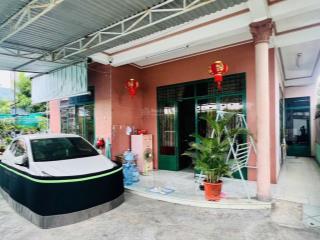 Nhà 2 tầng đường nhà thờ & góc 2 mặt tiền  ngang 9,4m cách biển hòn chồng 350m. giá 18 tỷ