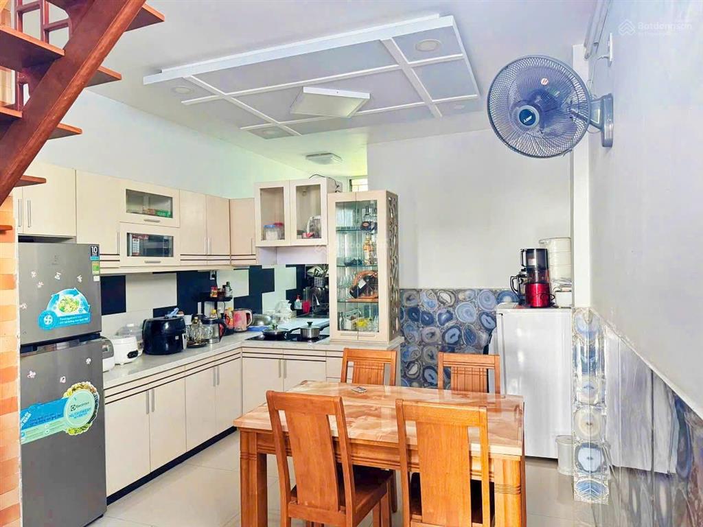 Nhà 2 tầng, hẻm hai bà trưng, sát trường ischool nha trang. giá 7,3 tỷ