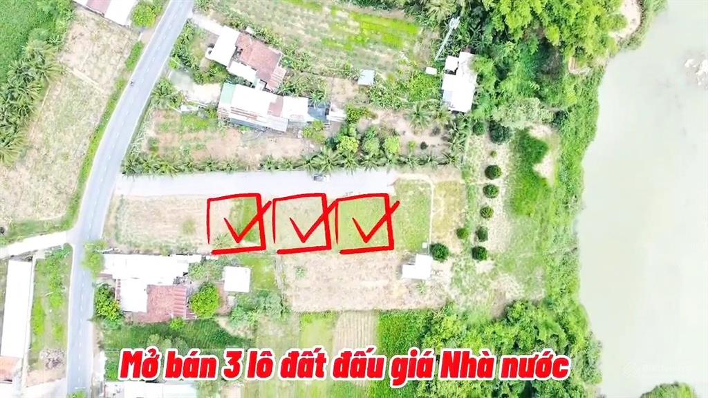 View sông cái nha trang, bên cạnh tỉnh lộ 8. đi về thành phố tầm 15km, giá mềm 799 triệu