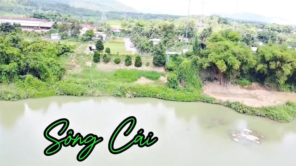View sông cái nha trang, bên cạnh tỉnh lộ 8. đi về thành phố tầm 15km, giá mềm 799 triệu