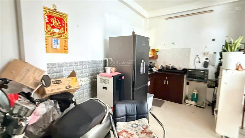 Nhà 3 tầng mặt tiền lạc thiện, cách biển trần phú 450m. giá 3,2 tỷ