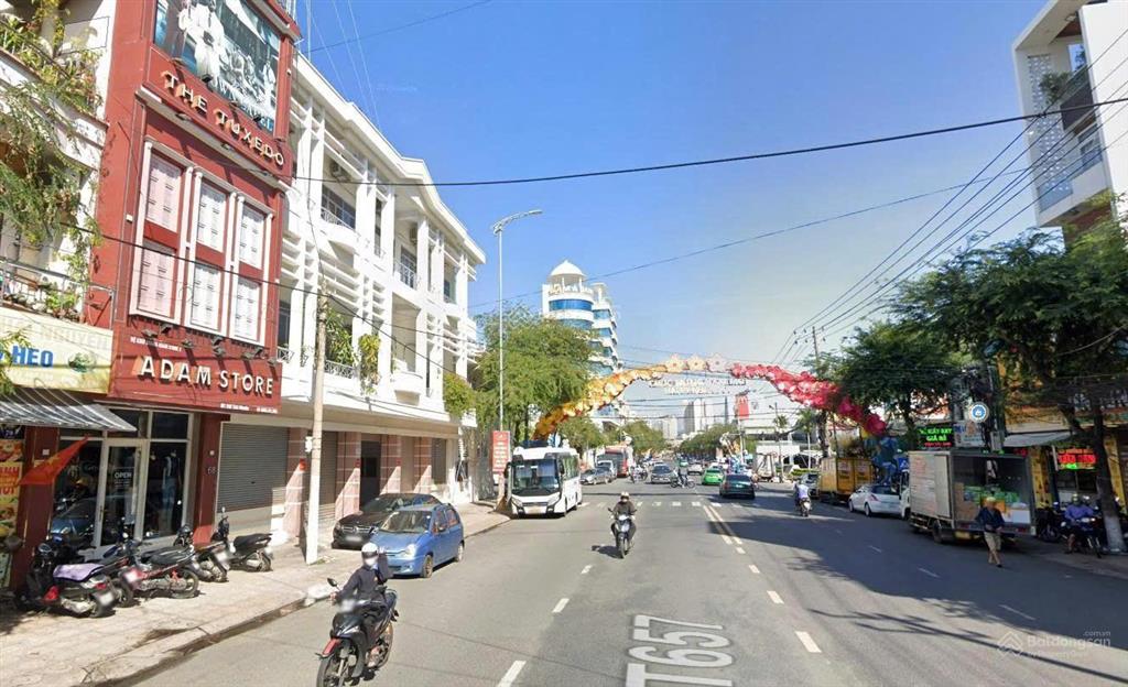 Nhà 3,5 tầng thái nguyên, đối diện ga nha trang, cách biển trần phú 1,3km. giá 21 tỷ
