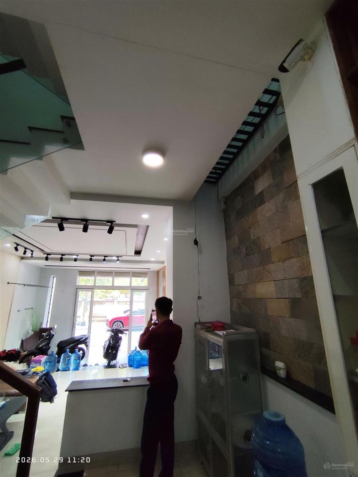 Nhà 3 tầng mặt tiền đường quảng đức  cực hiếm  gần sát đường mai xuân thưởng. giá 8,5 tỷ