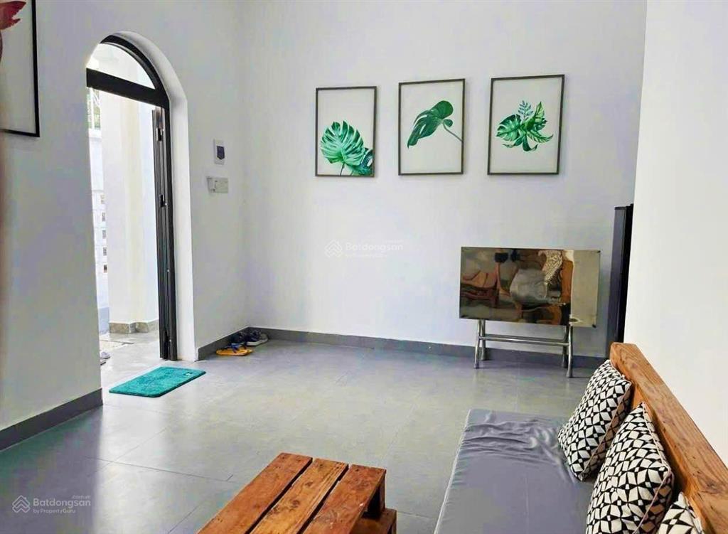 Nhà 1,5 tầng mới xây  ngang 6m sát ngô đến tầm 30m, giá 4,5 tỷ