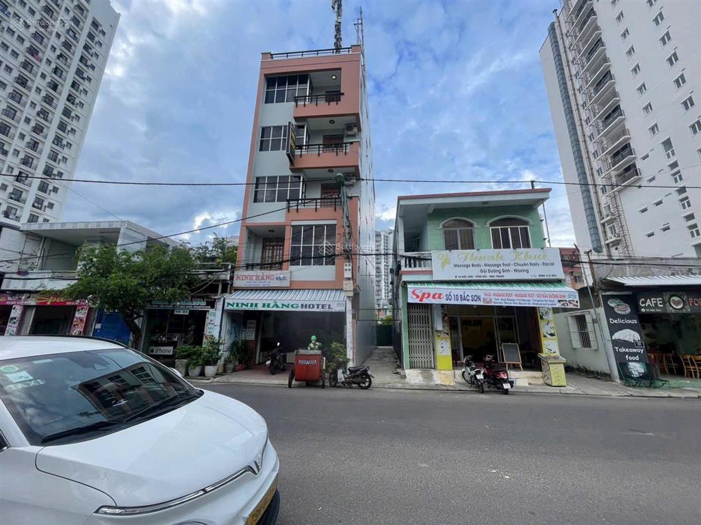 Đất bắc sơn  cách biển hòn chồng  80m * cách đường ô tô 18m. giá 8,650 tỷ