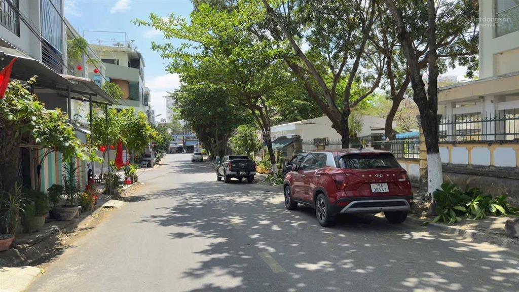 Đất đường đặng nguyên cẩn  đối diện trường tiểu học vĩnh hoà 1.giá 10,9 tỷ