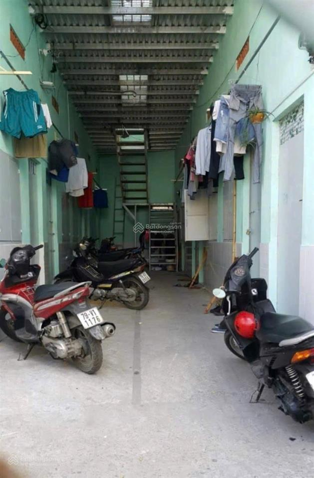 Dãy trọ 20 phòng  hẻm cao văn bé thông qua đoàn trần nghiệp, cách biển hòn chồng 500m. giá 10,5tỷ