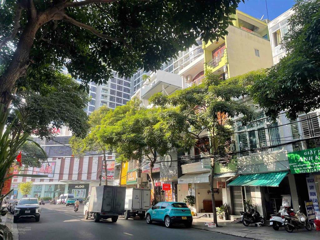 Nhà 6 tầng, hoàng hoa thám cực hiếm đã hoàn công trên sổ, ra biển trần phú 300m. giá 12 tỷ