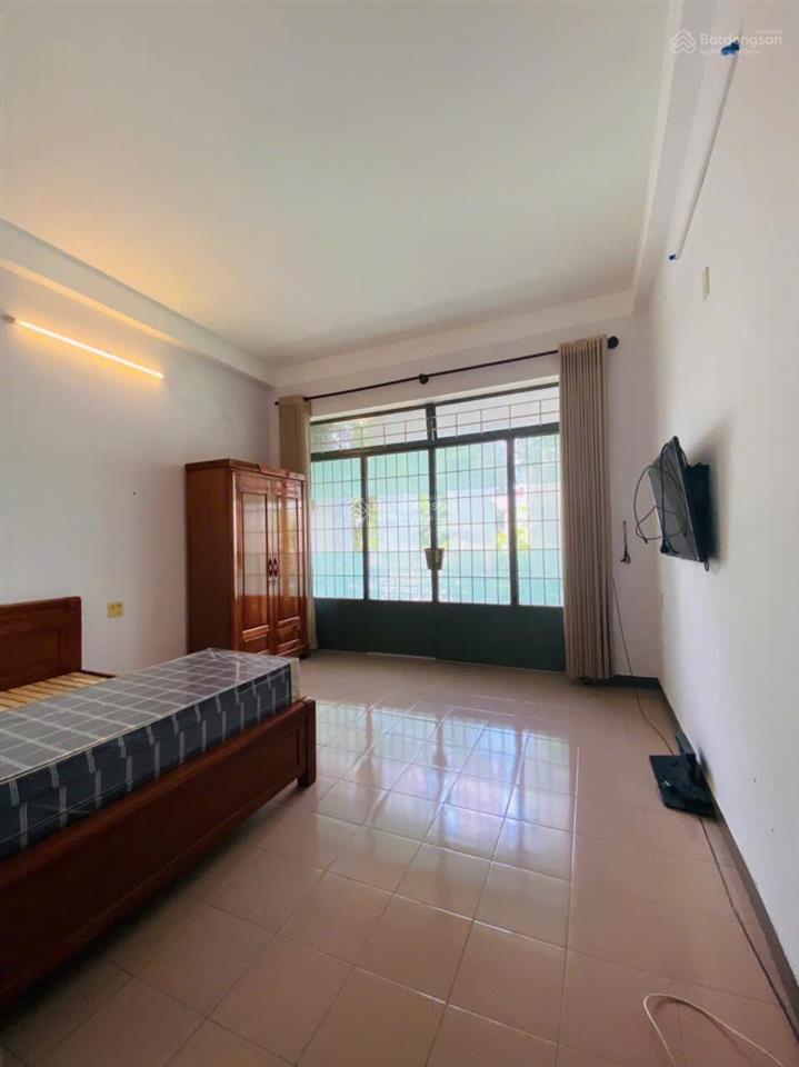 Nhà 3 tầng ô tô bắc sơn cách biển hòn chồng 80m, hẻm ô tô thông qua đặng tất. giá 11,5 tỷ
