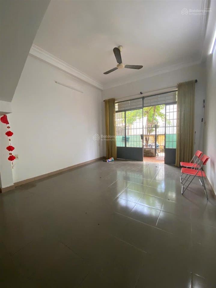 Nhà 3 tầng ô tô bắc sơn cách biển hòn chồng 80m, hẻm ô tô thông qua đặng tất. giá 11,5 tỷ
