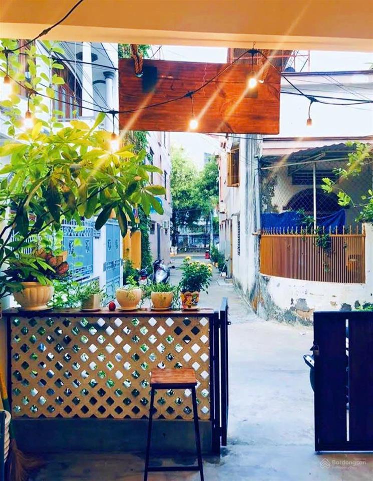Nhà 4 tầng ngô quyền  đi ra biển trần phú 180m * hẻm 6m ô tô thông. giá 9 tỷ