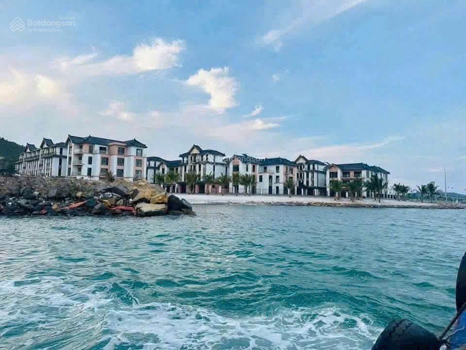 Căn vinhomes pearl bay nt5a03  cạnh căn góc, gần công viên và hồ bơi [ra biển 150m] giá 10,4 tỷ