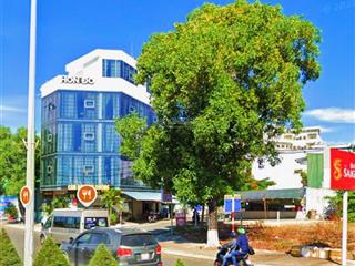 Góc 2 mặt tiền gần biển hòn chồng  ôm góc dài  23m ] , sát đường phạm văn đồng. giá 24 tỷ