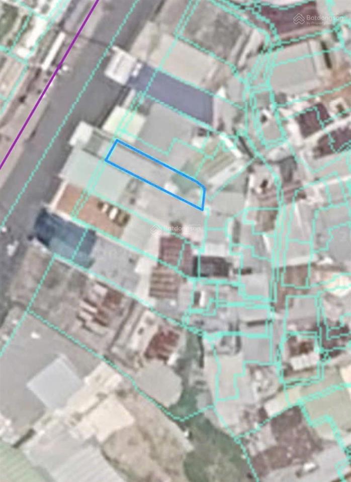 Nhà 3,5 tầng, mặt tiền đường nguyễn trãi  cách vòng xoay ngã 6 100m. giá 9,5 tỷ.