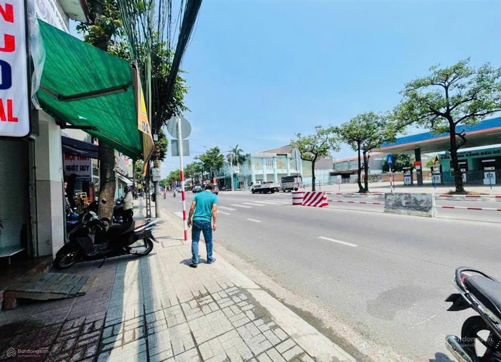 Căn dãy trọ, góc 2 mặt thoáng, thông đường thích quảng đức qua đường lê hồng phong giá 3,5 tỷ