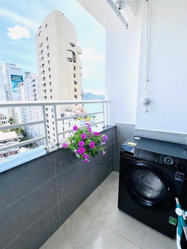 View xéo biển hòn chồng mường thanh viễn triều  tòa oc1a (tầng 10) giá 3,7 tỷ