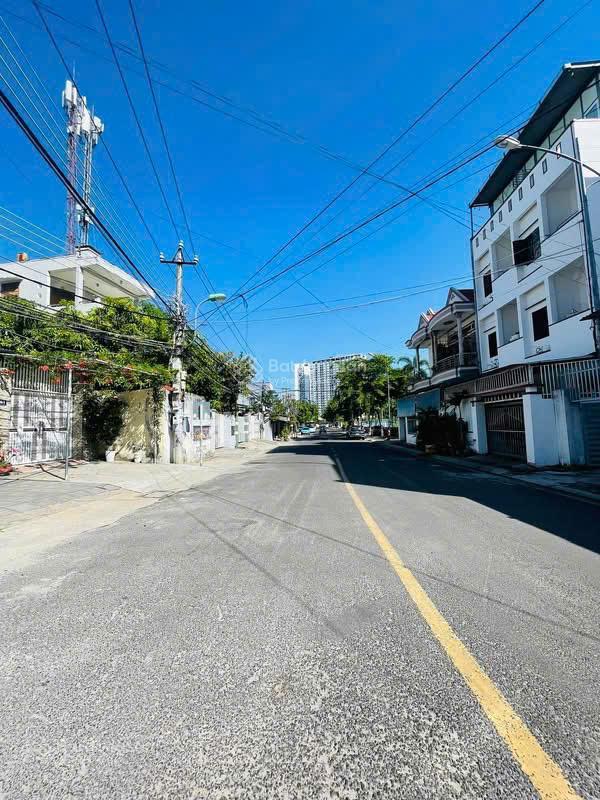 Đất hẻm ô tô trường sơn  ngang đất dài 8m. giá 7,2 tỷ