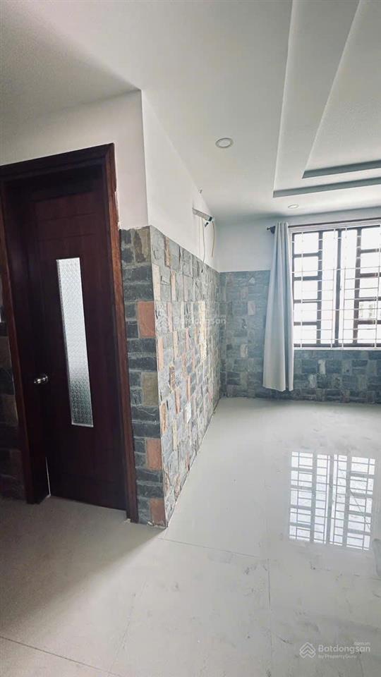 Tòa căn hộ 7 tầng, đường lê văn huân. cách biển 150m. giá 17 tỷ
