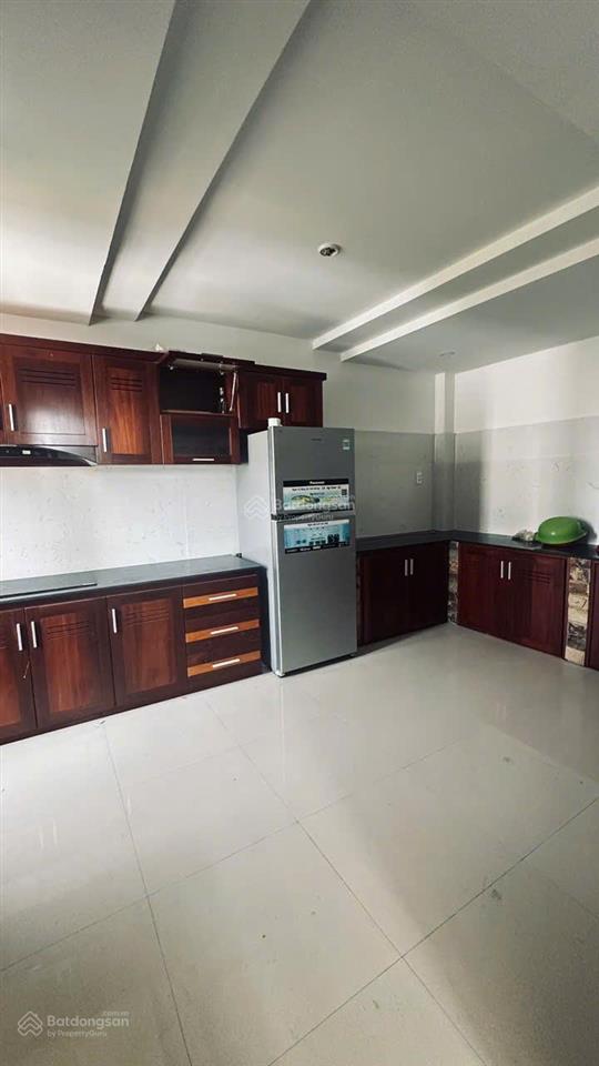 Tòa căn hộ 7 tầng, đường lê văn huân. cách biển 150m. giá 17 tỷ