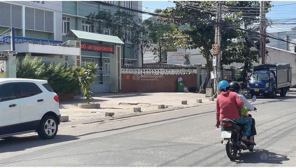 Dãy trọ nguyễn khuyến hẻm xe tải nhỏ, cách đường nhựa chính 60m (2 mặt trước & sau) giá 4,5 tỷ