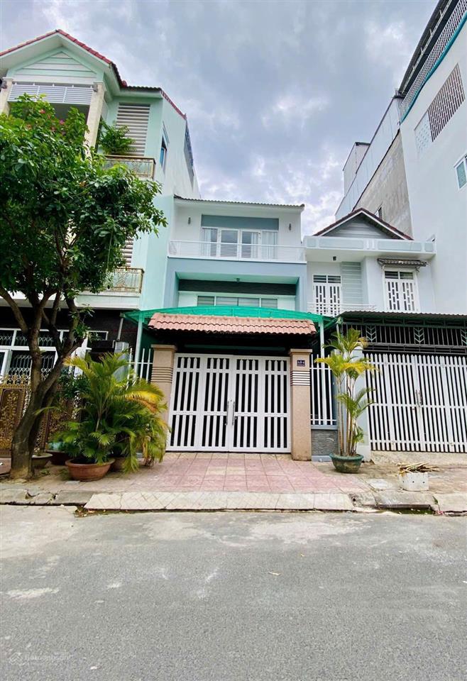 Nhà 2 tầng b6 khu đô thị vĩnh điềm trung  giáp đường cầu dứa  phú nông. giá 10 tỷ