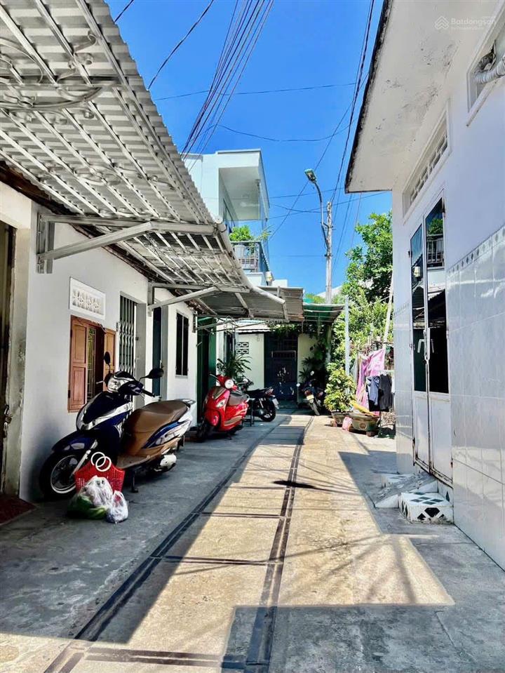 Nhà 2 tầng khu bình khê, phường phước tân  gần đường sau ga. giá 3,2 tỷ