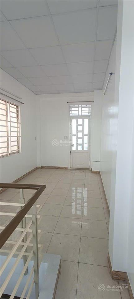 Nhà 4 tầng trần quý cáp  kề bên bệnh viện tín đức * vị trí kinh doanh ổn áp. giá 7,150 tỷ