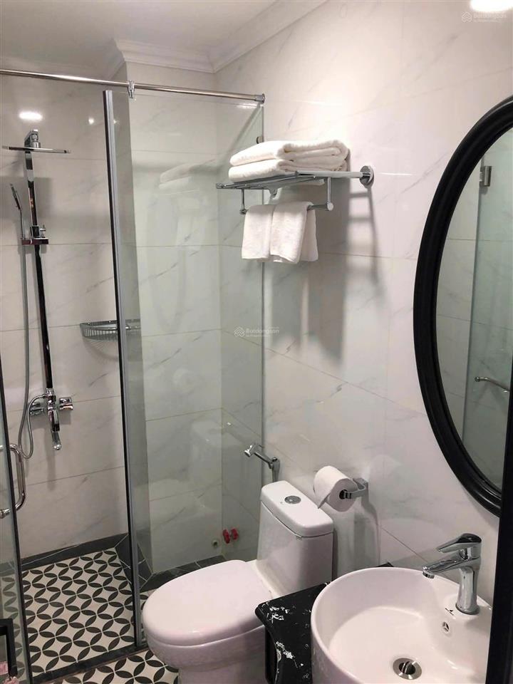 Khách sạn mini  7,5 tầng phan đình phùng đi ra biển trần phú 300m. giá 30 tỷ