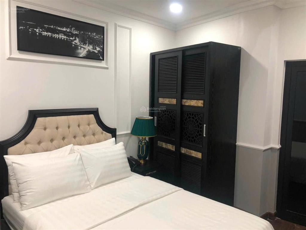 Khách sạn mini  7,5 tầng phan đình phùng đi ra biển trần phú 300m. giá 30 tỷ