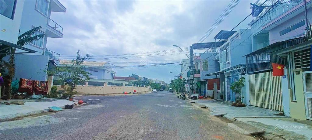 Nhà đường ngô văn sở  gần trường tiểu học vĩnh hoà 2 giá 5,9 tỷ